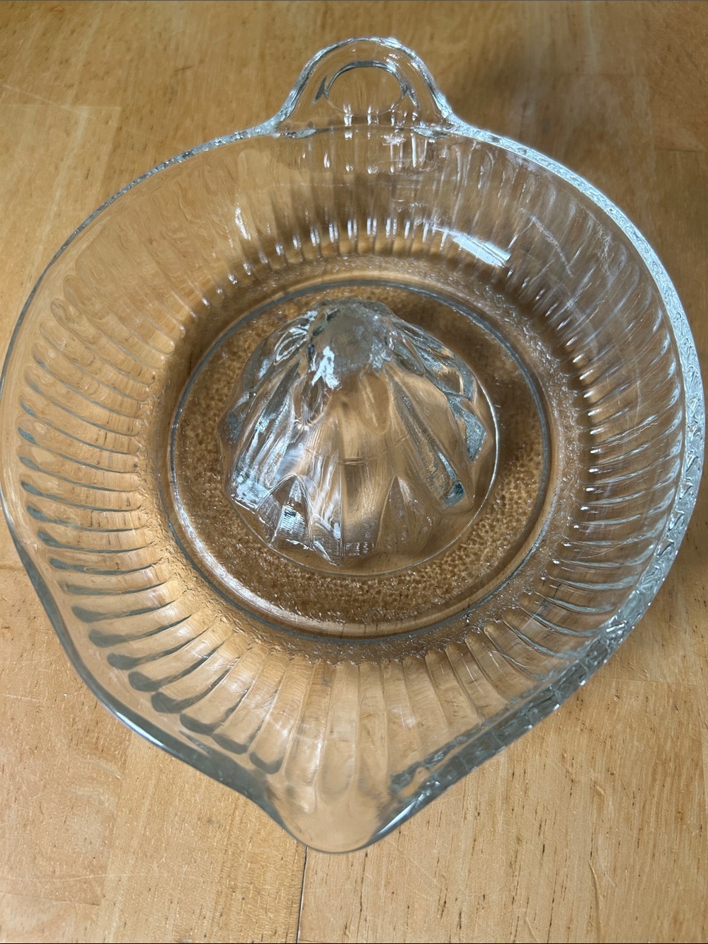 Vintage Clear Glass Hand Press Citrus Juicer with Pour Spout and Handle